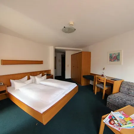 Montana Hotel