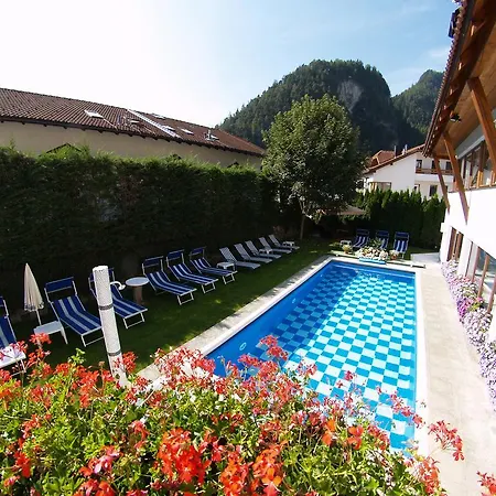 Hotel Montana 4*