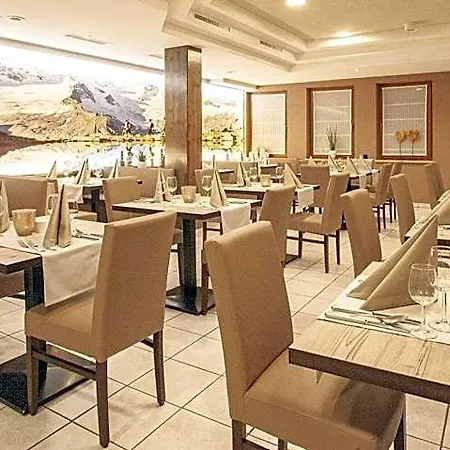 Montana Hotel Arzl im Pitztal