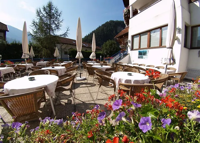 Montana Hotel
