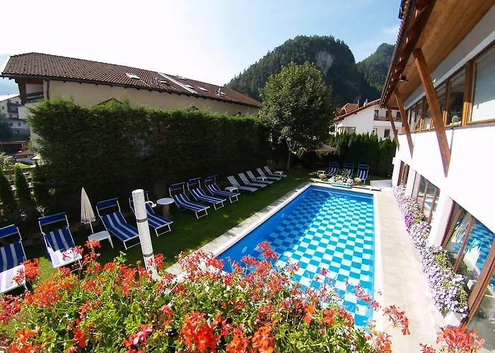 Hotel Montana 4*