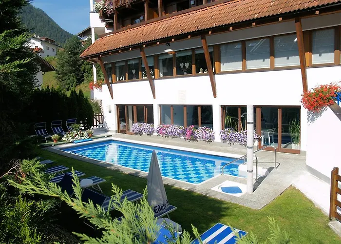 Montana Hotel 4*