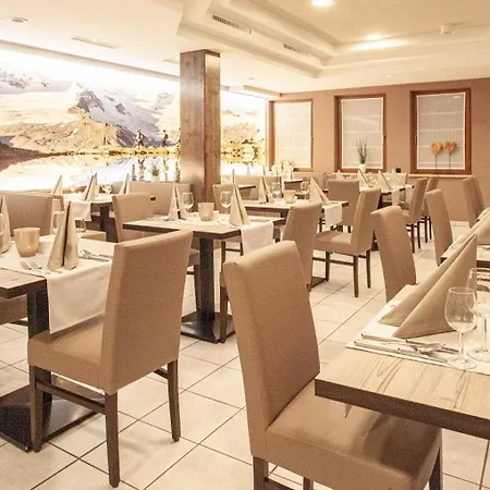 Montana Hotel Arzl im Pitztal